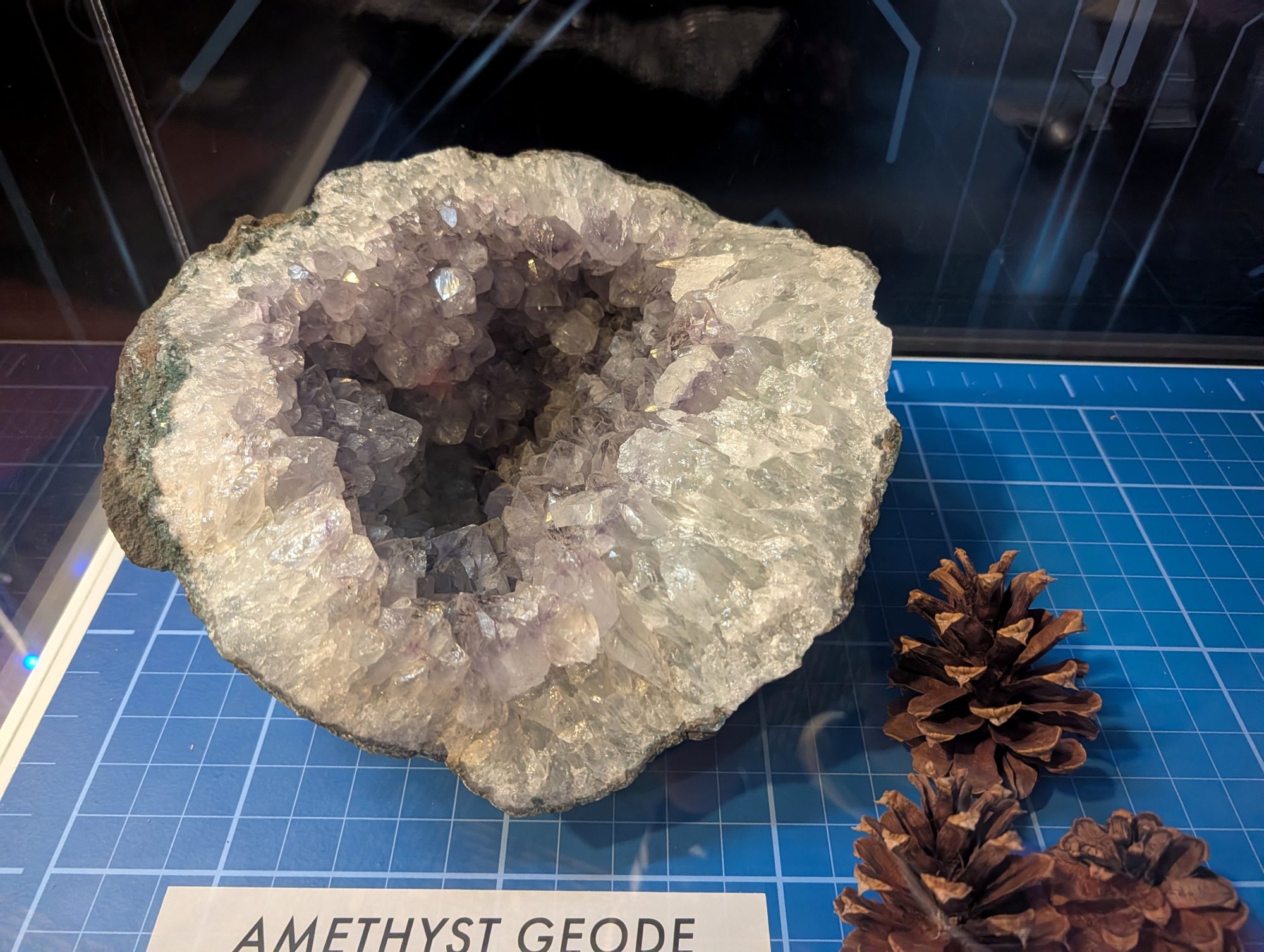 Amethyst geode